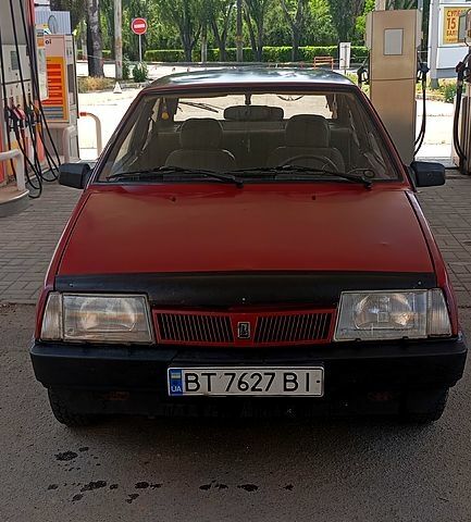 Красный ВАЗ 2108, объемом двигателя 1.5 л и пробегом 0 тыс. км за 910 $, фото 1 на Automoto.ua