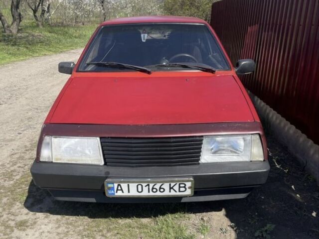 Красный ВАЗ 2108, объемом двигателя 1.5 л и пробегом 145 тыс. км за 750 $, фото 1 на Automoto.ua