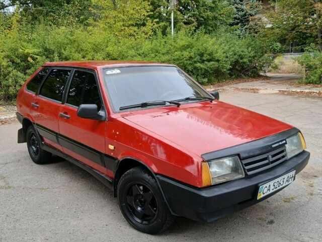 Красный ВАЗ 2108, объемом двигателя 1.3 л и пробегом 50 тыс. км за 999 $, фото 1 на Automoto.ua