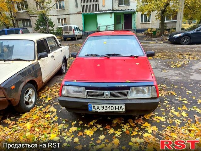 Красный ВАЗ 2108, объемом двигателя 1.1 л и пробегом 200 тыс. км за 900 $, фото 1 на Automoto.ua