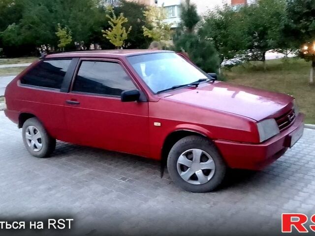 Красный ВАЗ 2108, объемом двигателя 1.5 л и пробегом 240 тыс. км за 870 $, фото 1 на Automoto.ua