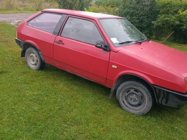 Красный ВАЗ 2108, объемом двигателя 1.5 л и пробегом 102 тыс. км за 591 $, фото 1 на Automoto.ua