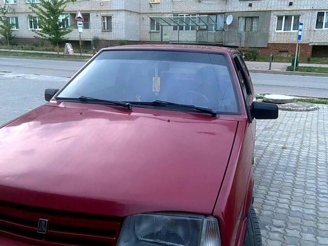 Красный ВАЗ 2108, объемом двигателя 15 л и пробегом 0 тыс. км за 1000 $, фото 1 на Automoto.ua