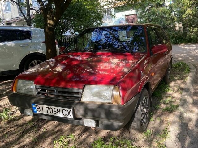 Красный ВАЗ 2108, объемом двигателя 1.29 л и пробегом 297 тыс. км за 1500 $, фото 1 на Automoto.ua