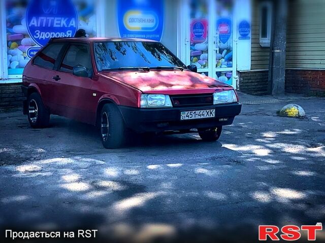 Красный ВАЗ 2108, объемом двигателя 1.5 л и пробегом 82 тыс. км за 1350 $, фото 1 на Automoto.ua