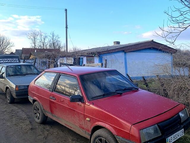 Красный ВАЗ 2108, объемом двигателя 1.3 л и пробегом 205 тыс. км за 800 $, фото 1 на Automoto.ua
