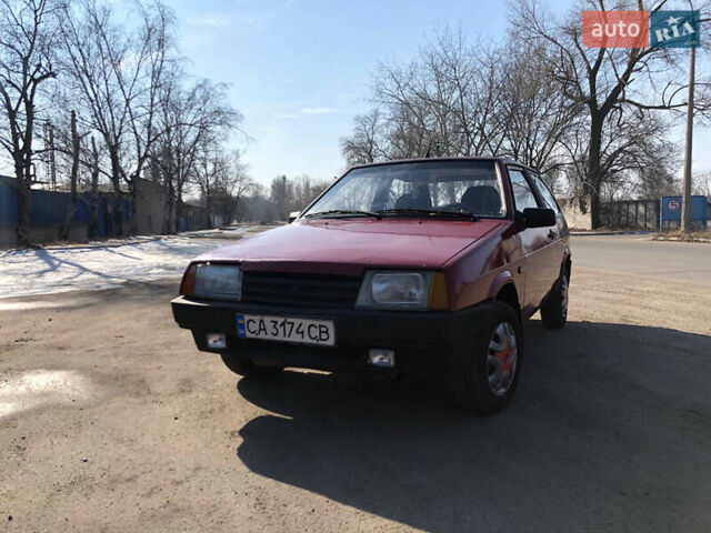 Красный ВАЗ 2108, объемом двигателя 1.3 л и пробегом 318 тыс. км за 1000 $, фото 1 на Automoto.ua