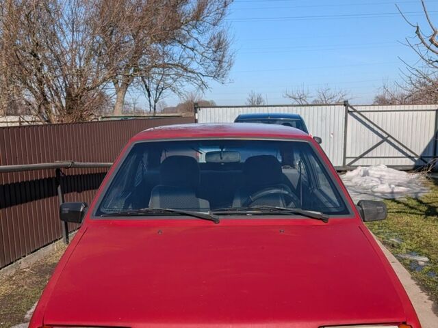 Красный ВАЗ 2108, объемом двигателя 0 л и пробегом 50 тыс. км за 400 $, фото 1 на Automoto.ua