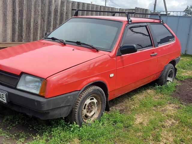 Красный ВАЗ 2108, объемом двигателя 1.5 л и пробегом 233 тыс. км за 1200 $, фото 1 на Automoto.ua