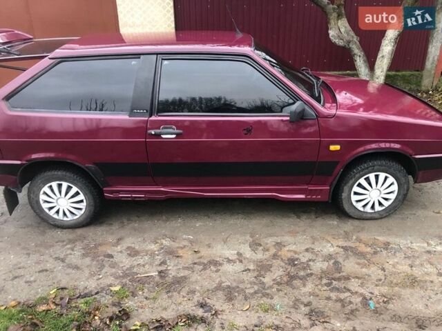Красный ВАЗ 2108, объемом двигателя 1.5 л и пробегом 200 тыс. км за 1400 $, фото 1 на Automoto.ua
