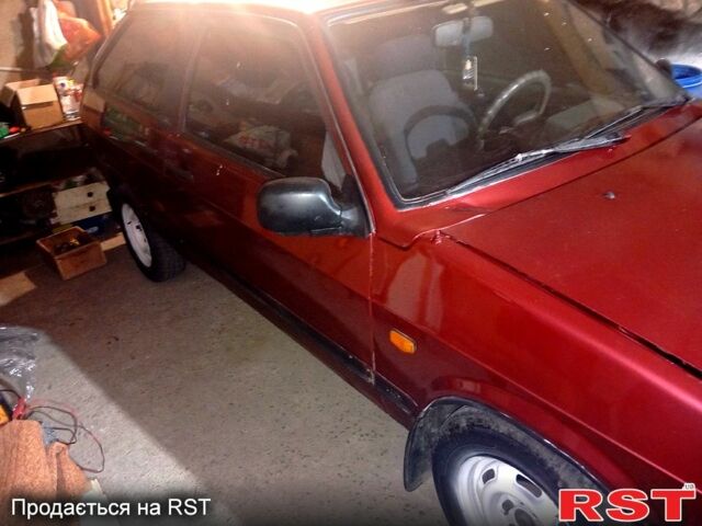 Красный ВАЗ 2108, объемом двигателя 1.5 л и пробегом 150 тыс. км за 650 $, фото 1 на Automoto.ua