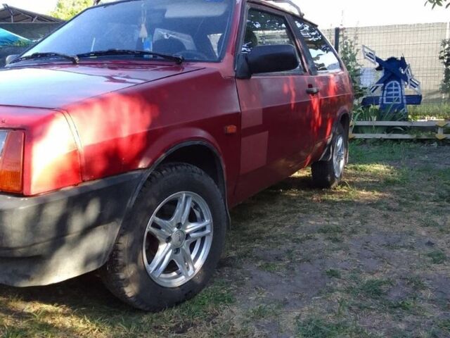 Красный ВАЗ 2108, объемом двигателя 1.3 л и пробегом 200 тыс. км за 1200 $, фото 1 на Automoto.ua