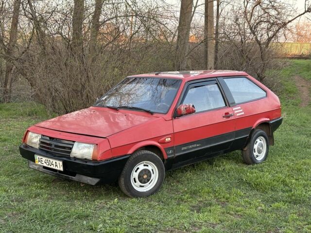 Красный ВАЗ 2108, объемом двигателя 1.5 л и пробегом 145 тыс. км за 564 $, фото 1 на Automoto.ua
