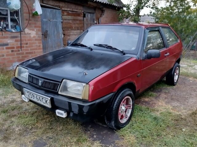 Красный ВАЗ 2108, объемом двигателя 0 л и пробегом 225 тыс. км за 1017 $, фото 1 на Automoto.ua