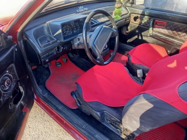 Красный ВАЗ 2108, объемом двигателя 0 л и пробегом 300 тыс. км за 850 $, фото 1 на Automoto.ua