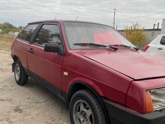 Красный ВАЗ 2108, объемом двигателя 1.5 л и пробегом 333 тыс. км за 552 $, фото 1 на Automoto.ua