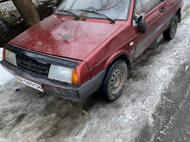 Красный ВАЗ 2108, объемом двигателя 1.5 л и пробегом 500 тыс. км за 370 $, фото 1 на Automoto.ua