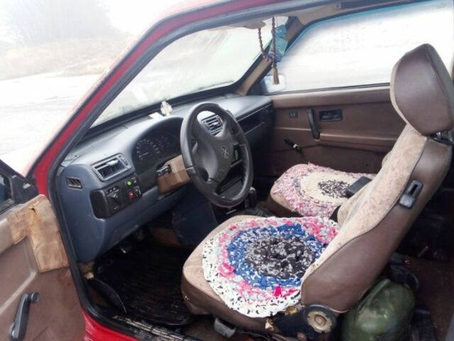 Красный ВАЗ 2108, объемом двигателя 1.3 л и пробегом 333 тыс. км за 550 $, фото 1 на Automoto.ua