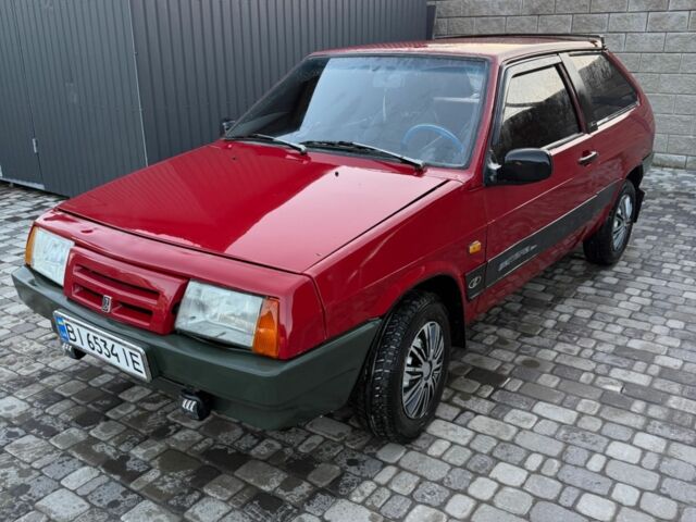 Красный ВАЗ 2108, объемом двигателя 1.1 л и пробегом 1 тыс. км за 1550 $, фото 1 на Automoto.ua