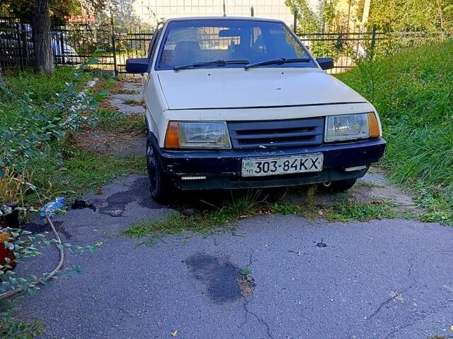 ВАЗ 2108, объемом двигателя 1.5 л и пробегом 1000 тыс. км за 700 $, фото 1 на Automoto.ua