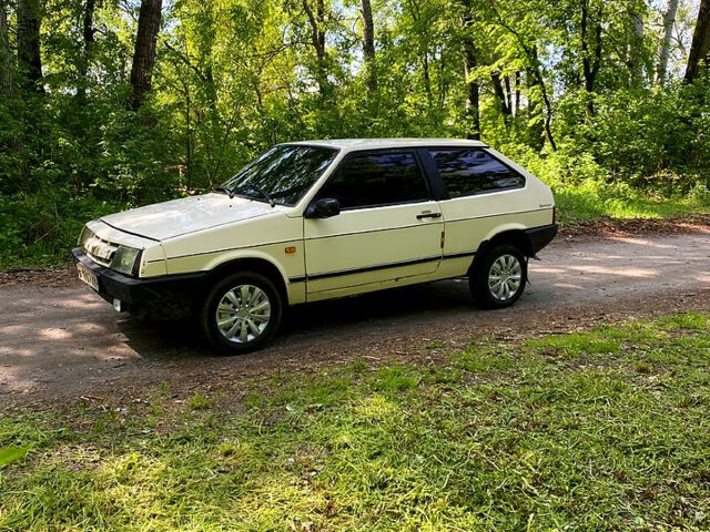 ВАЗ 2108, объемом двигателя 1.3 л и пробегом 200 тыс. км за 950 $, фото 1 на Automoto.ua