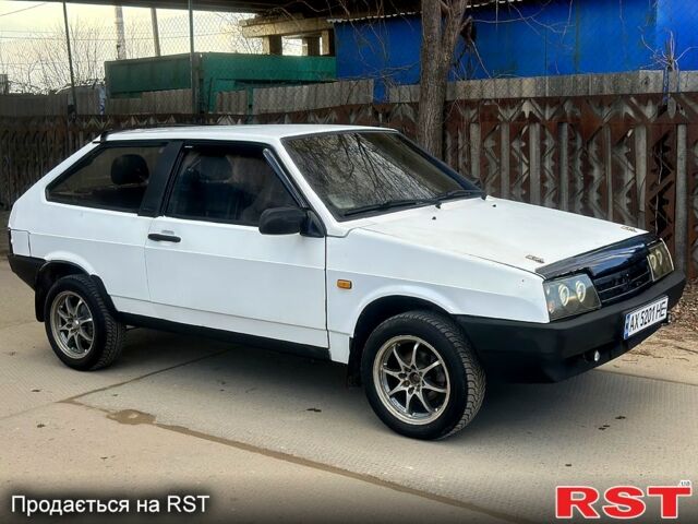 ВАЗ 2108, объемом двигателя 15 л и пробегом 300 тыс. км за 999 $, фото 1 на Automoto.ua