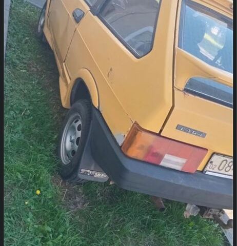 Жовтий ВАЗ 2108, об'ємом двигуна 1.3 л та пробігом 60 тис. км за 594 $, фото 1 на Automoto.ua