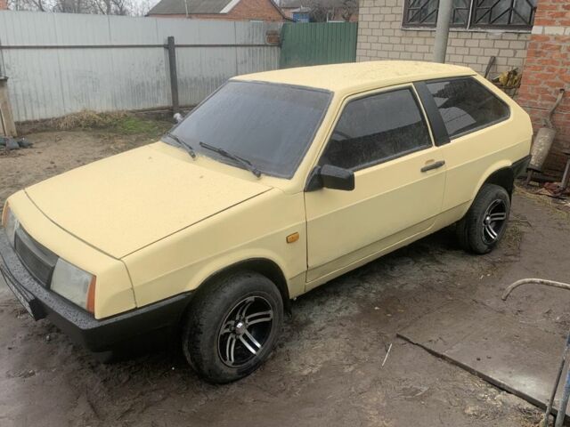 Жовтий ВАЗ 2108, об'ємом двигуна 1.5 л та пробігом 50 тис. км за 1000 $, фото 1 на Automoto.ua