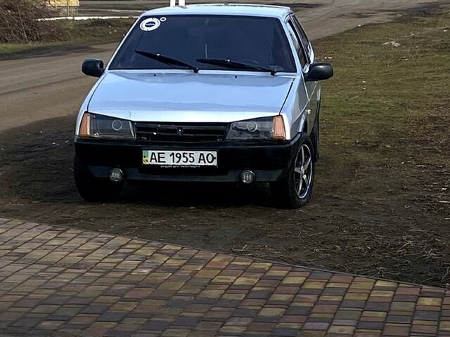 Серый ВАЗ 2108, объемом двигателя 15 л и пробегом 200 тыс. км за 1200 $, фото 1 на Automoto.ua