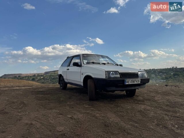 Серый ВАЗ 2108, объемом двигателя 1.3 л и пробегом 500 тыс. км за 1400 $, фото 1 на Automoto.ua