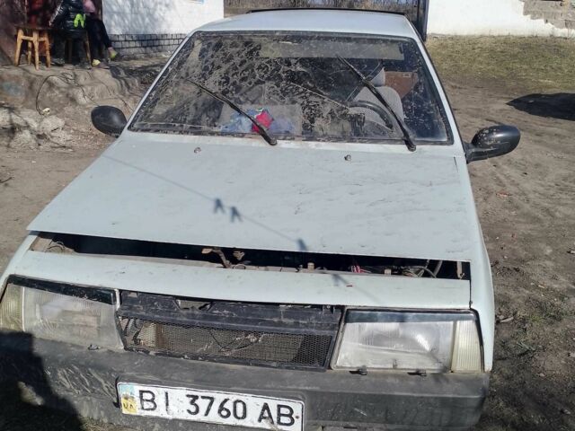Серый ВАЗ 2108, объемом двигателя 1.5 л и пробегом 3 тыс. км за 226 $, фото 1 на Automoto.ua