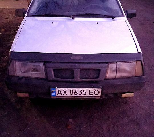 Серый ВАЗ 2108, объемом двигателя 1.3 л и пробегом 180 тыс. км за 799 $, фото 1 на Automoto.ua