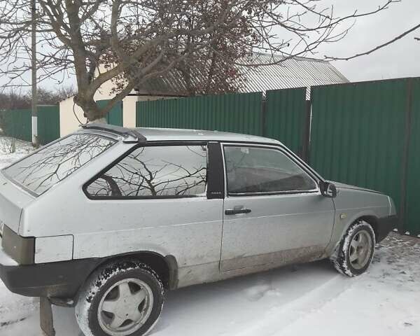 Серый ВАЗ 2108, объемом двигателя 1.3 л и пробегом 100 тыс. км за 1150 $, фото 1 на Automoto.ua