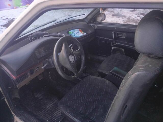 Серый ВАЗ 2108, объемом двигателя 1.3 л и пробегом 106 тыс. км за 324 $, фото 1 на Automoto.ua