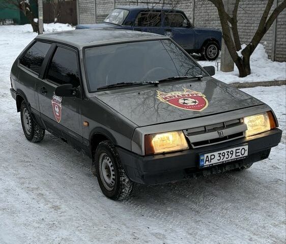 Серый ВАЗ 2108, объемом двигателя 1.3 л и пробегом 999 тыс. км за 535 $, фото 1 на Automoto.ua