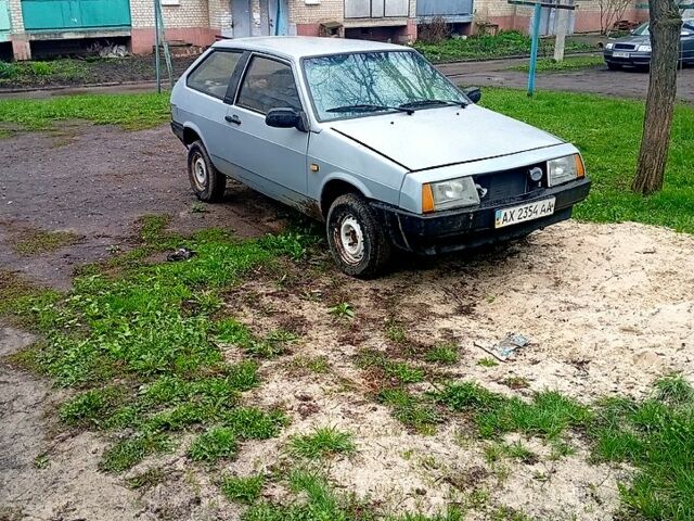 Серый ВАЗ 2108, объемом двигателя 1.3 л и пробегом 30 тыс. км за 900 $, фото 1 на Automoto.ua