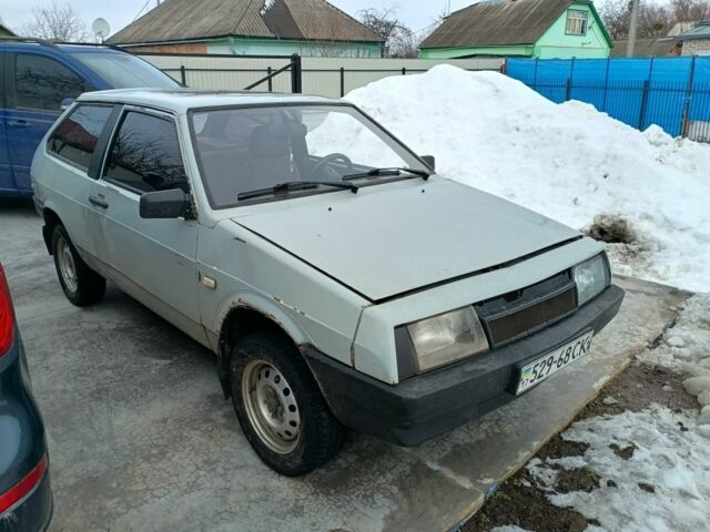 Серый ВАЗ 2108, объемом двигателя 1.3 л и пробегом 100 тыс. км за 600 $, фото 1 на Automoto.ua