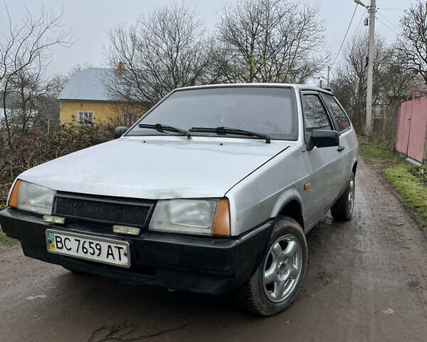 Серый ВАЗ 2108, объемом двигателя 1.3 л и пробегом 137 тыс. км за 800 $, фото 1 на Automoto.ua