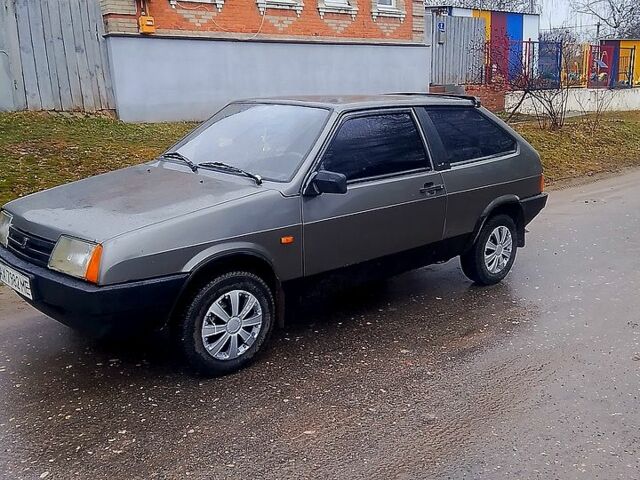 Серый ВАЗ 2108, объемом двигателя 1.5 л и пробегом 256 тыс. км за 800 $, фото 1 на Automoto.ua