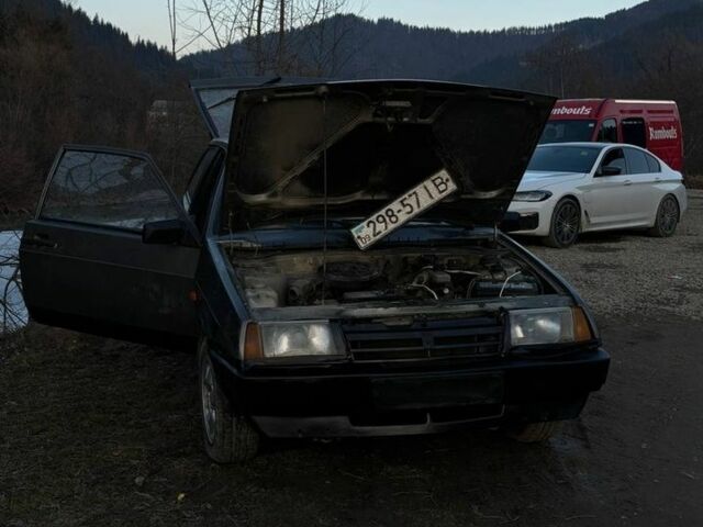 Серый ВАЗ 2108, объемом двигателя 1.5 л и пробегом 350 тыс. км за 300 $, фото 1 на Automoto.ua