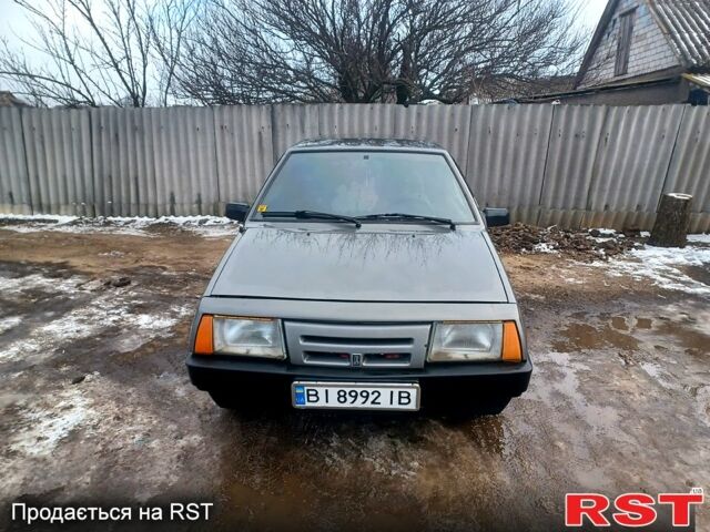 Серый ВАЗ 2108, объемом двигателя 1.1 л и пробегом 269 тыс. км за 1500 $, фото 1 на Automoto.ua
