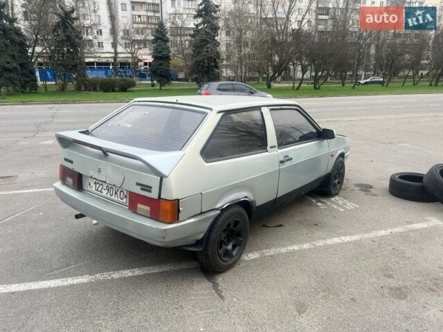 Серый ВАЗ 2108, объемом двигателя 1.5 л и пробегом 200 тыс. км за 650 $, фото 1 на Automoto.ua