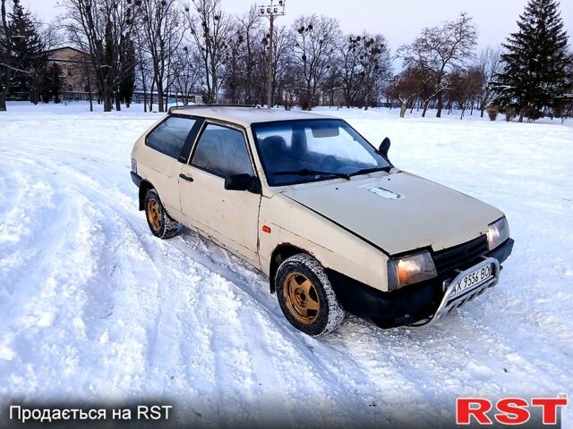 Серый ВАЗ 2108, объемом двигателя 1.3 л и пробегом 150 тыс. км за 530 $, фото 1 на Automoto.ua