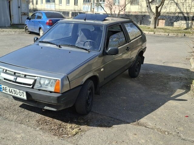 Серый ВАЗ 2108, объемом двигателя 1.3 л и пробегом 175 тыс. км за 700 $, фото 1 на Automoto.ua