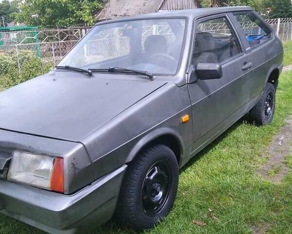 Серый ВАЗ 2108, объемом двигателя 1.3 л и пробегом 440 тыс. км за 700 $, фото 1 на Automoto.ua