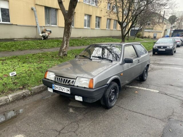 Серый ВАЗ 2108, объемом двигателя 1.5 л и пробегом 150 тыс. км за 1200 $, фото 1 на Automoto.ua