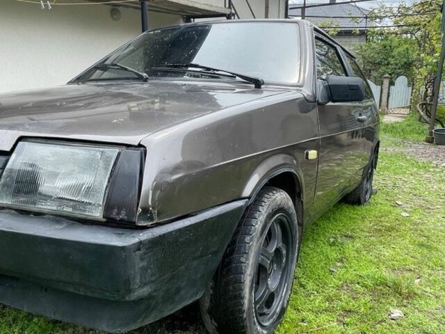 Серый ВАЗ 2108, объемом двигателя 1.6 л и пробегом 200 тыс. км за 700 $, фото 1 на Automoto.ua