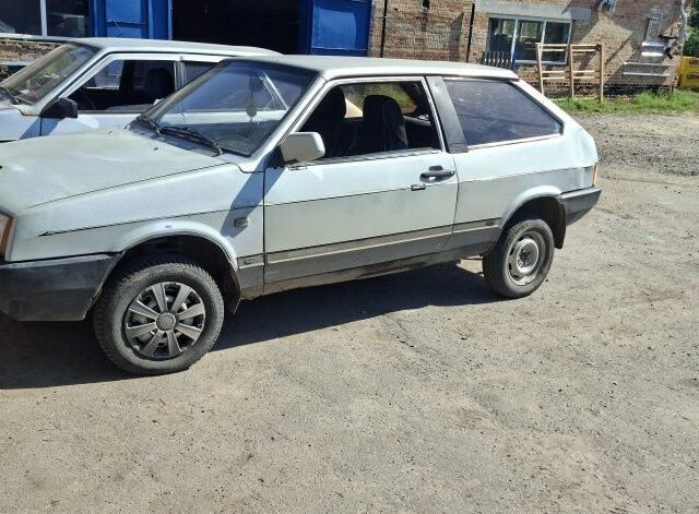 Серый ВАЗ 2108, объемом двигателя 0 л и пробегом 999 тыс. км за 448 $, фото 1 на Automoto.ua