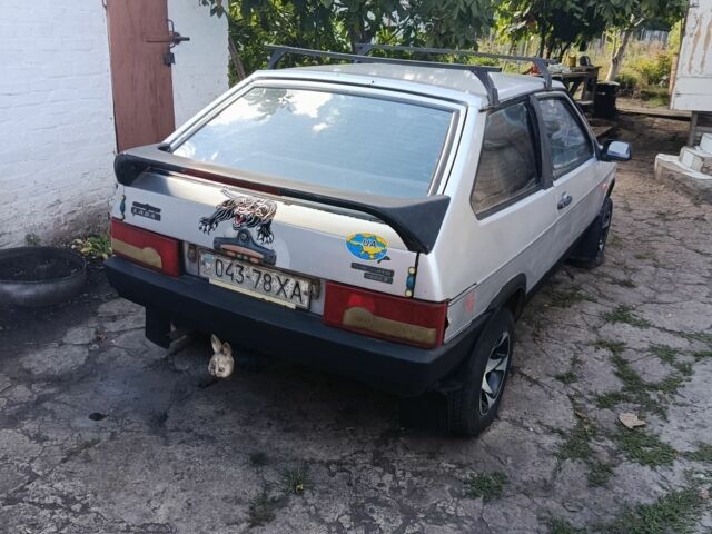 Серый ВАЗ 2108, объемом двигателя 5 л и пробегом 111 тыс. км за 650 $, фото 1 на Automoto.ua