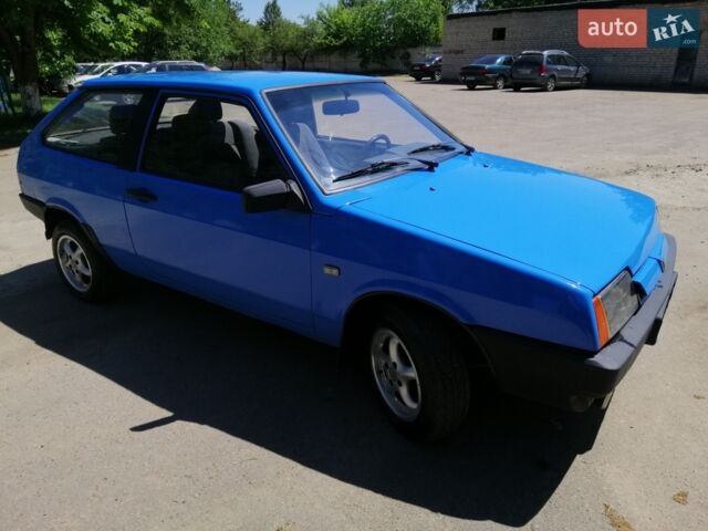 Синий ВАЗ 2108, объемом двигателя 1.5 л и пробегом 150 тыс. км за 2000 $, фото 1 на Automoto.ua